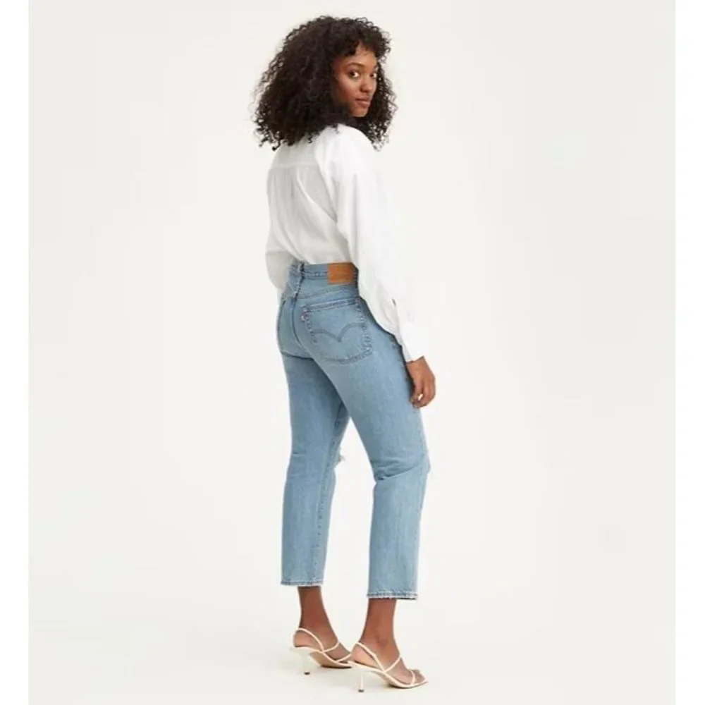 Levi's Womens 31 Blue Medium Wash Denim Distressed Wedgie Fit Straight Jeans - Picture 11 of 11